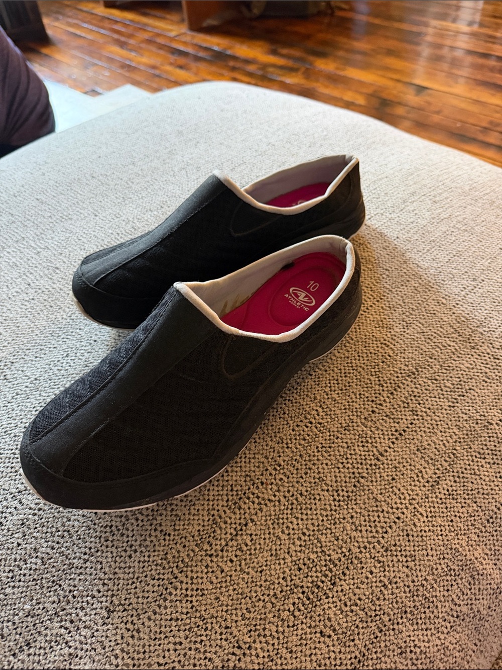 Comfort Slip-On Women’s Memory Foam Shoes in Black - Size 10